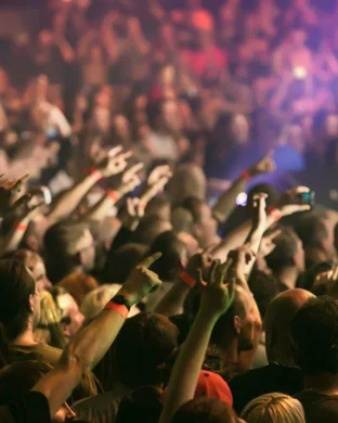 Live concert by Stoney LaRue